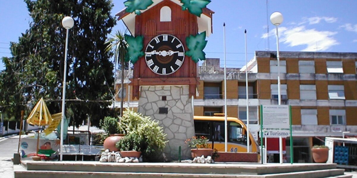 villa-carlos-paz-verano-paquete-turistico-bus-hotel-5-dias-D_NQ_NP_665967-MLA29683885536_032019-F